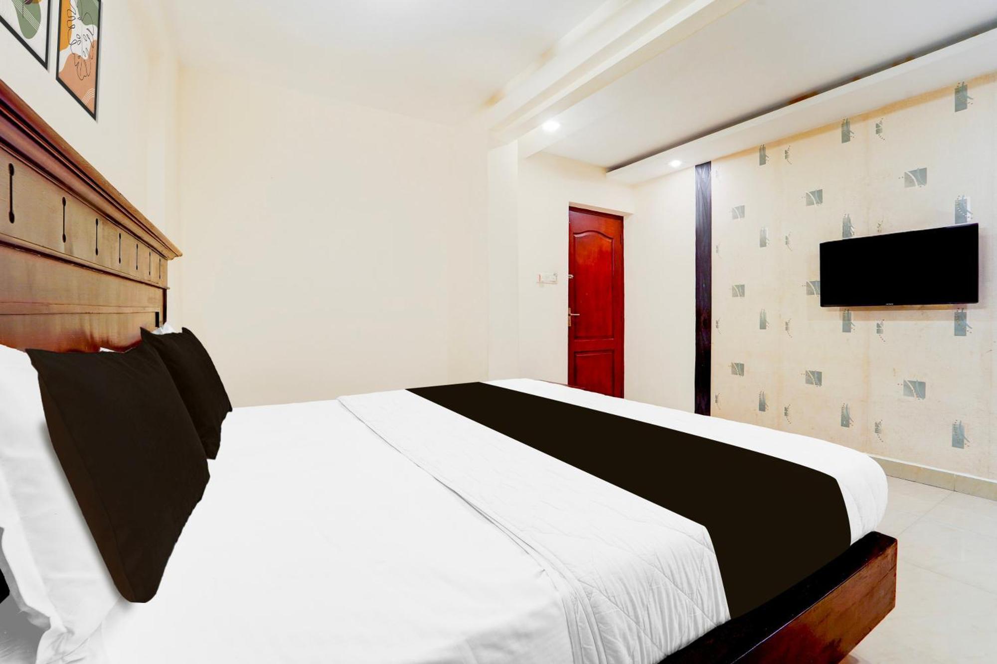 Super Hotel O Dh Road Ernakulam Kochi Exterior photo